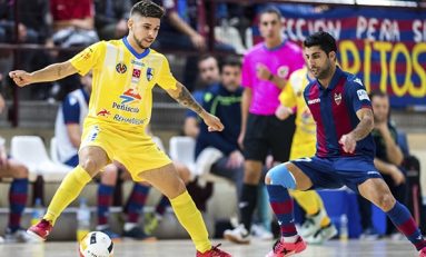 Levante y Peñíscola empatan en un tenso derbi valenciano