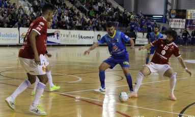 El Peñíscola RehabMedic se aúpa a costa del Fútbol Emotion (4-2)