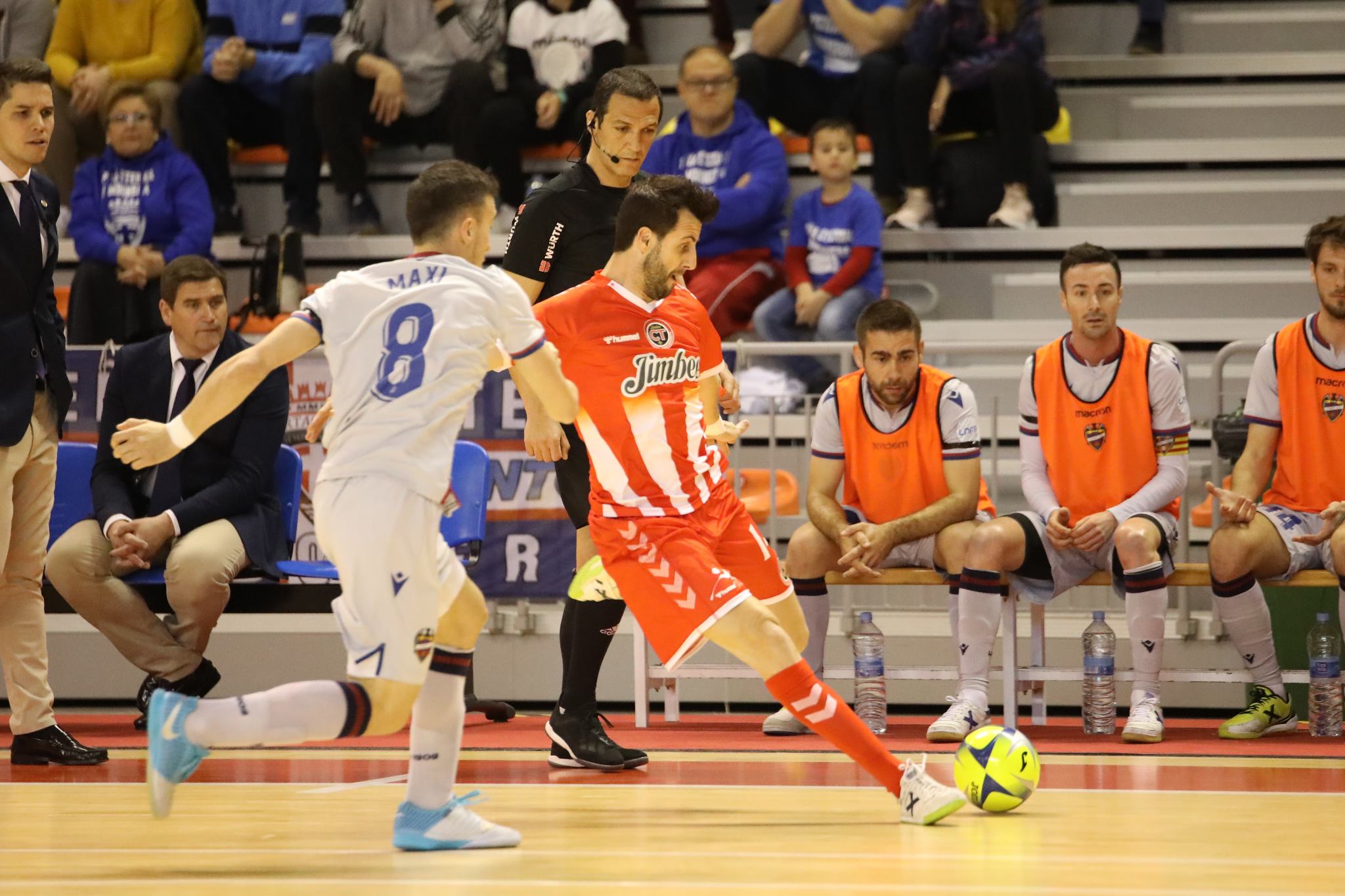 Jimbee y Levante firman tablas (3-3)