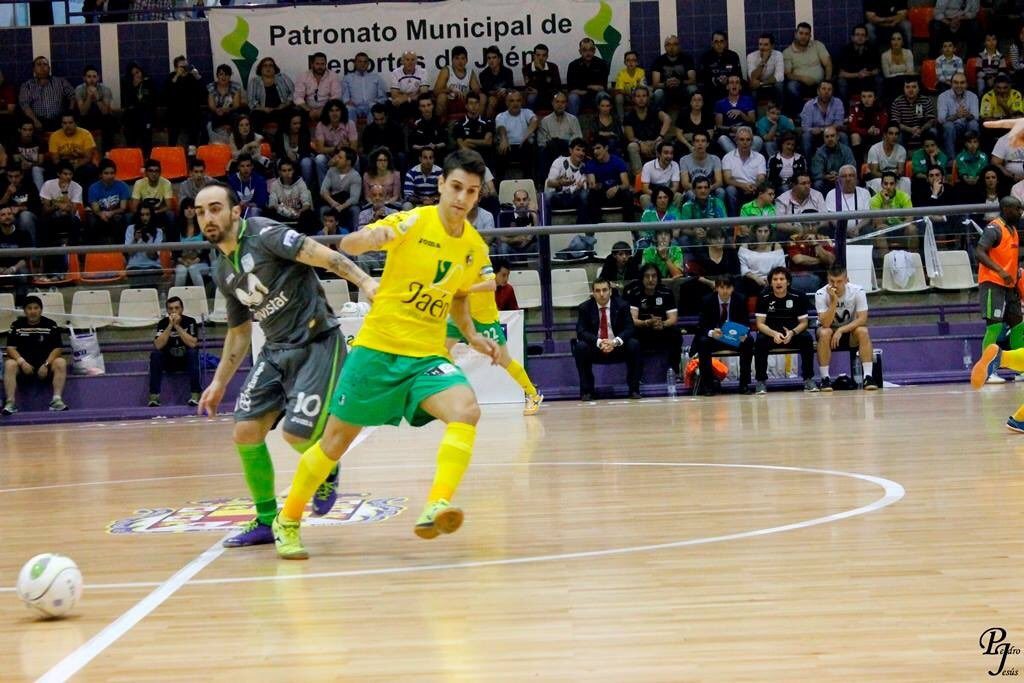 Lolo durante un partido con el Jaén Paraíso Interior.