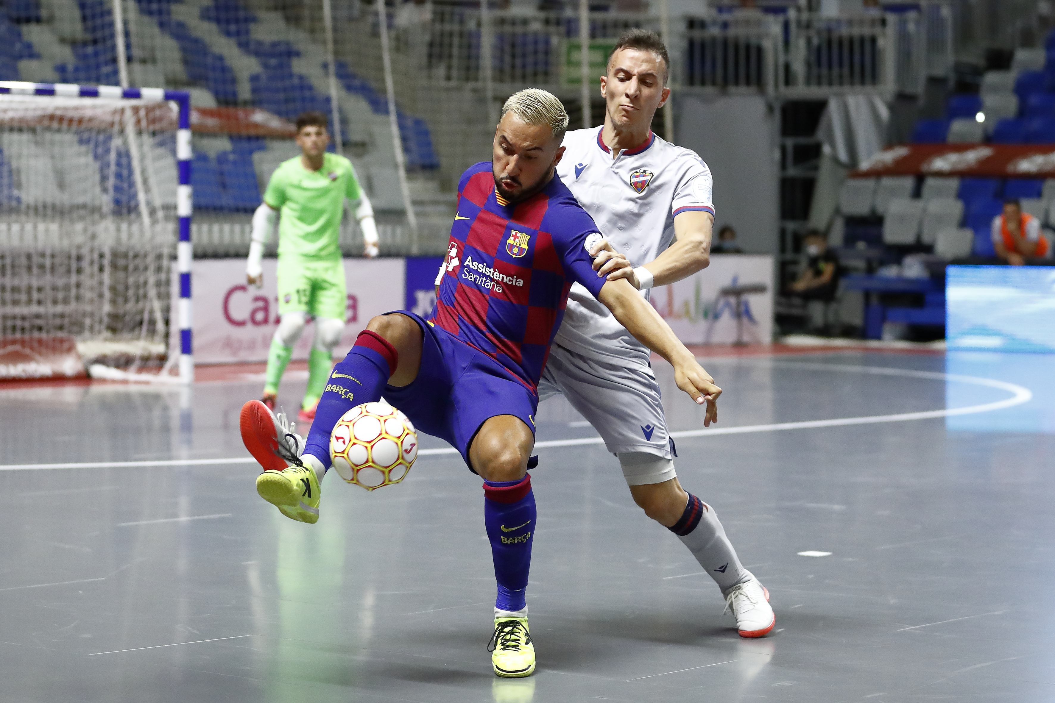 El Levante da la campanada ante el Barça y se clasifica para semifinales (2-3)