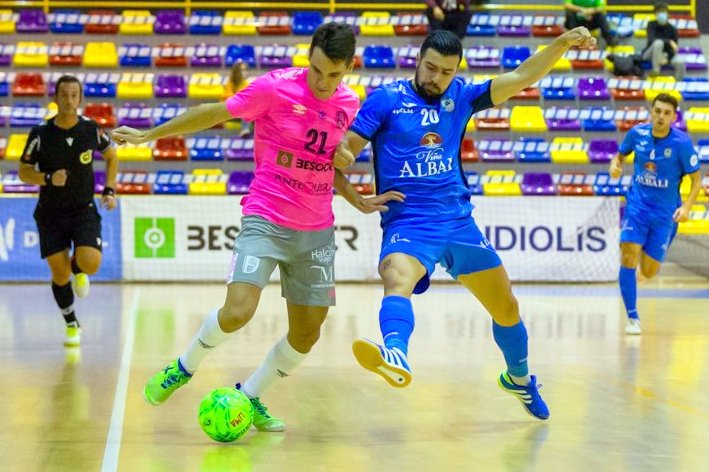 Valdepeñas, Fútbol Emotion y Córdoba, rascan a domicilio