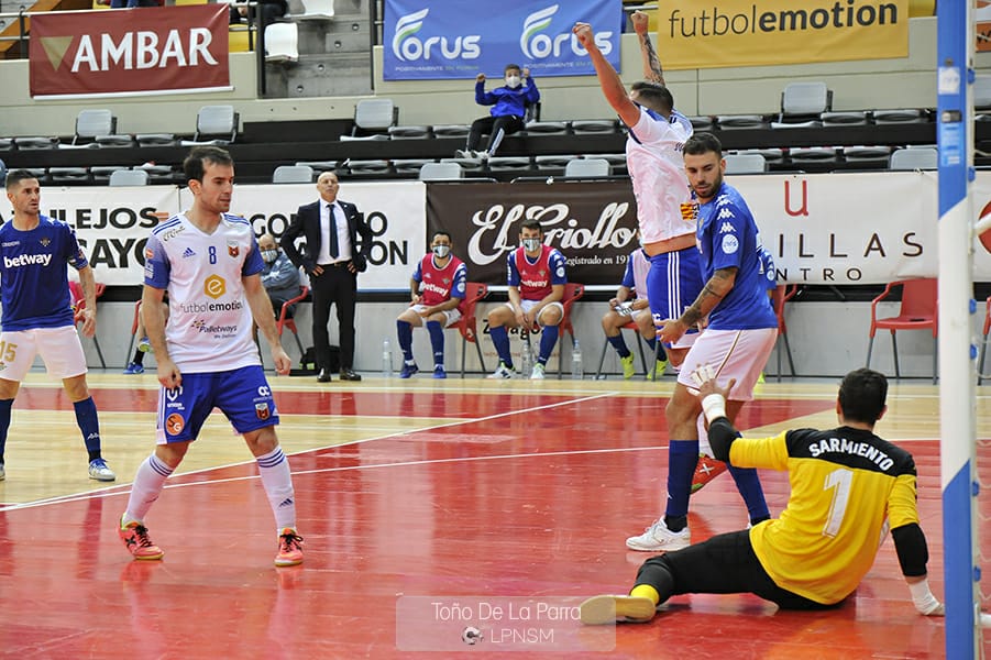 Premio a la insistencia (4-3)