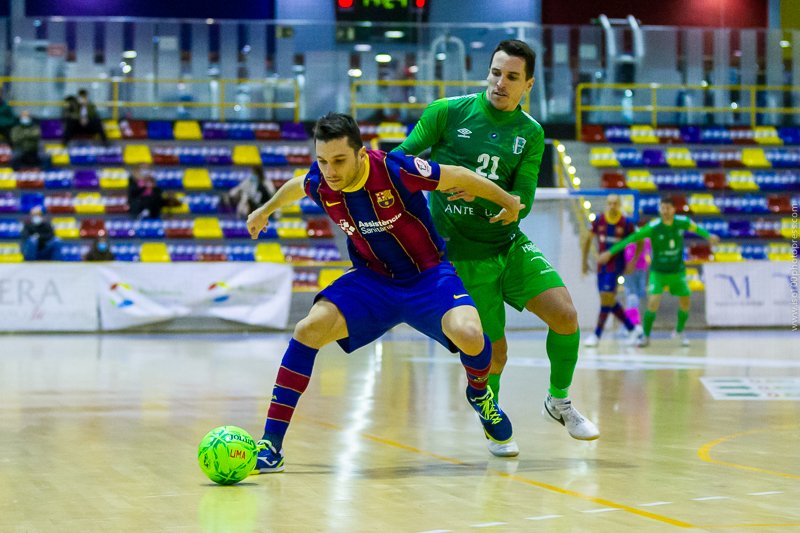 UMA y Barça se reparten los puntos