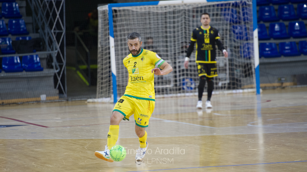 Primer asalto entre Jaén y Valdepeñas