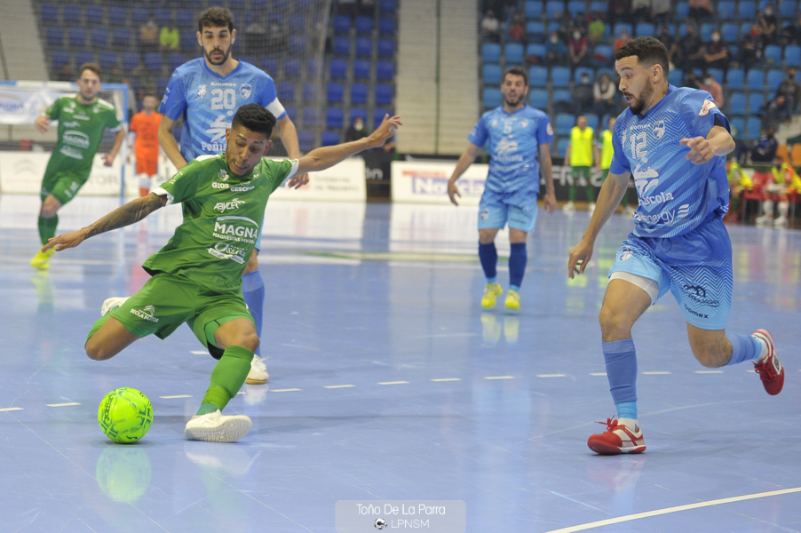 Fotogalería del partido Osasuna Magna Vs Peñiscola FS