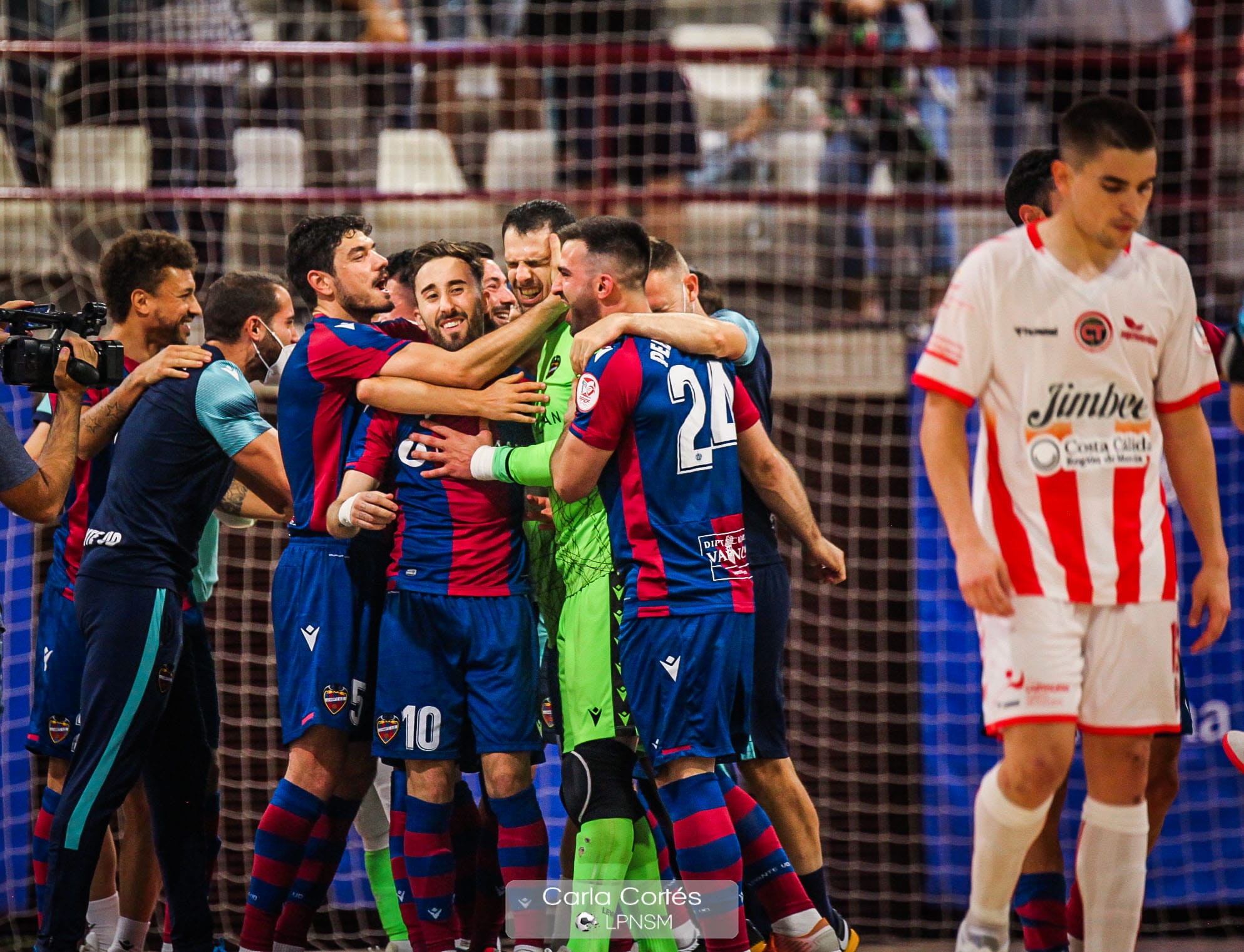 Tensión y puro fútbol sala en el pase del Levante a semifinales