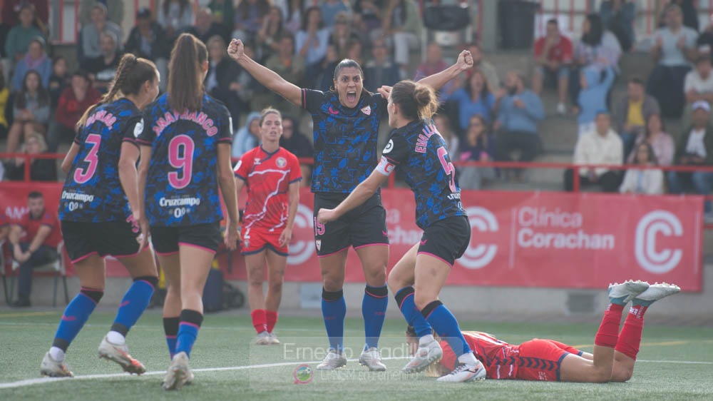 Eva Llamas, celebrando el gol del empate | Ernesto Aradilla