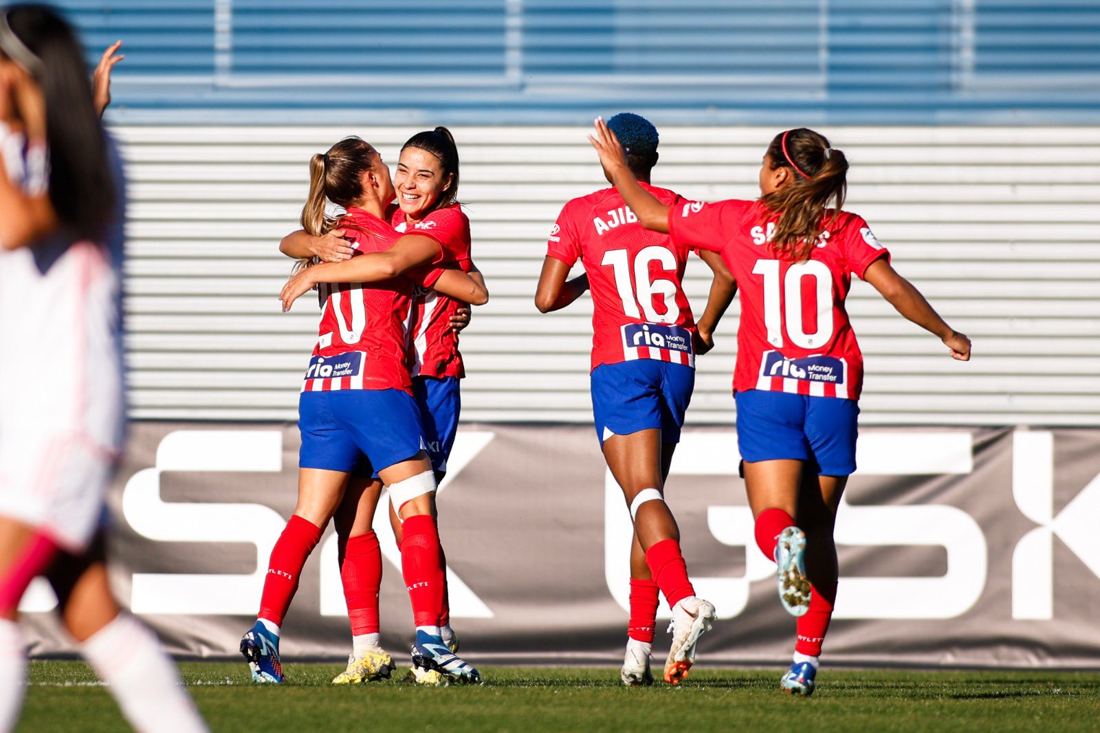 Goleada del Atleti en el derbi ante el Madrid CFF | @AtletiFemenino