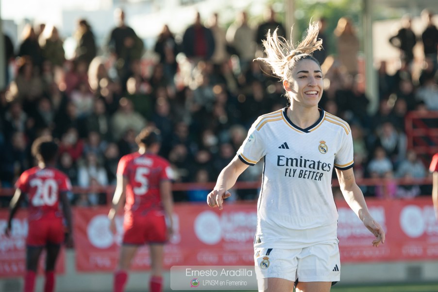 Olga, autora del segundo gol del Real Madrid ante el Levante las Planas | Ernesto Aradilla