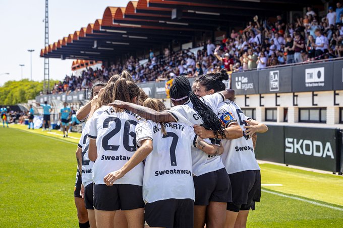 El Valencia selló la permanencia tras imponerse al Sevilla | @VCF_Femenino