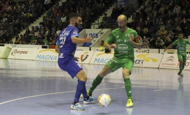 Un CA Osasuna Magna de récord le enseña la realidad a Peñíscola FS