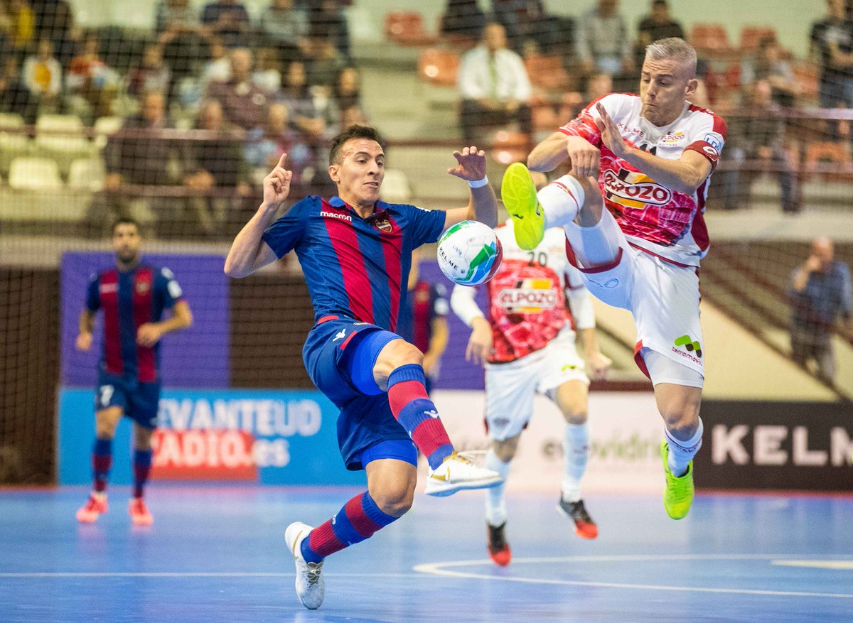 Fernando salva a ElPozo (2-3) y nueva decepción del Jimbee Cartagena (3-3)