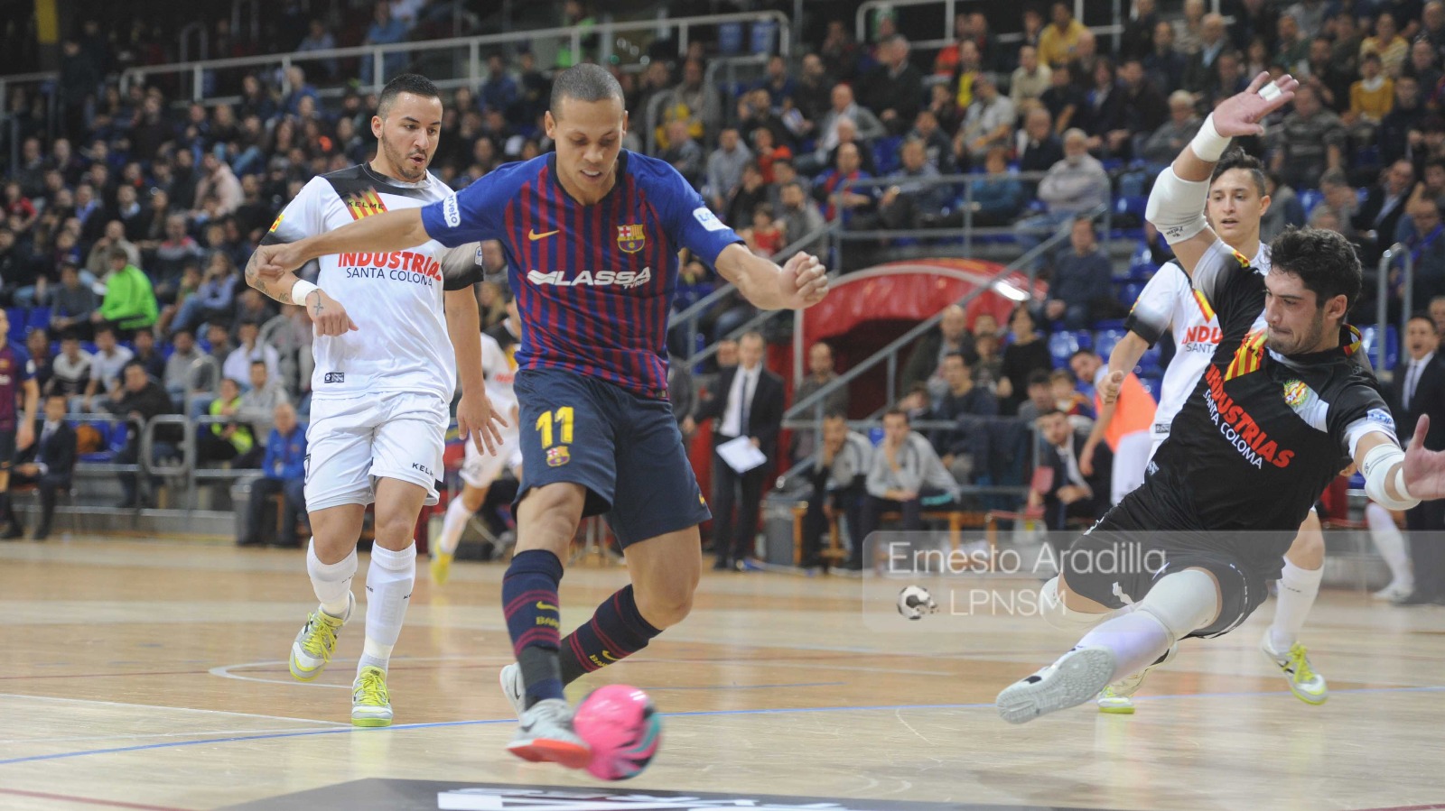 Proeza del Industrias en el Palau (2-3)