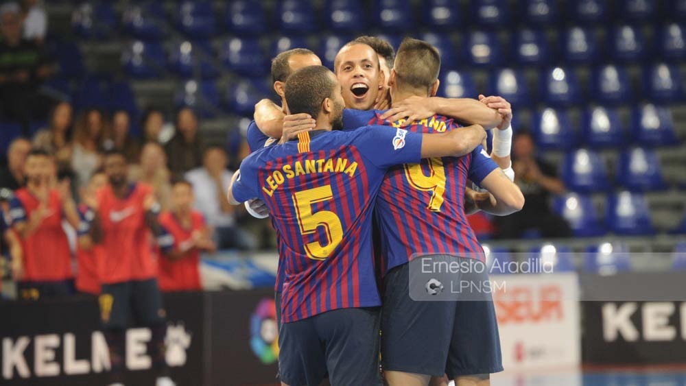 El Barça Lassa golea a Palma y asalta el liderato