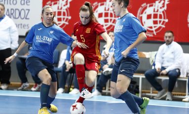 España vence por 3-0 a un muy serio All Stars