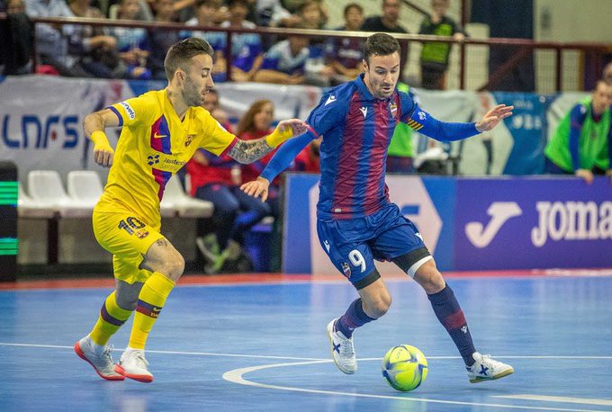 Barça-Levante: obligación vs oportunidad única
