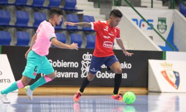 El Barça consigue su primera victoria (2-4)