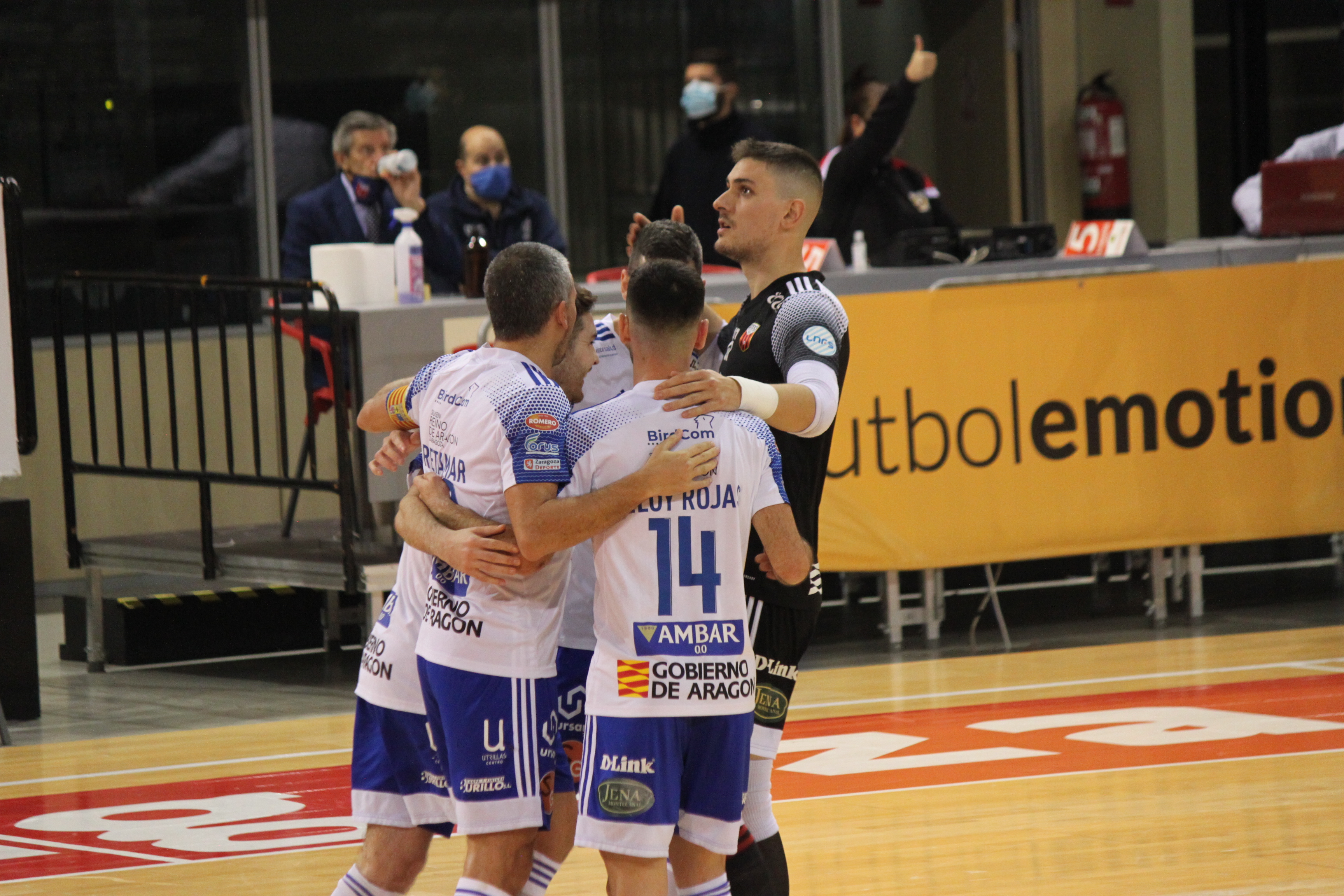 Empate que sirve de poco para la Copa (4-4)
