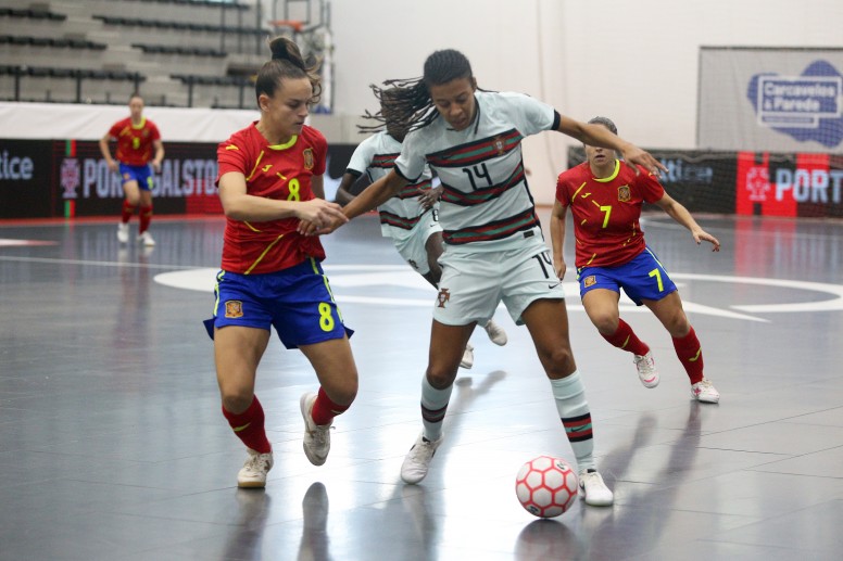 La selección absoluta femenina jugará dos encuentros ante Brasil