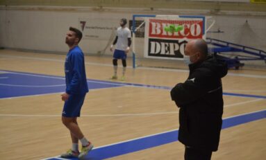 PREVIA | Primer partido de Maca al frente de O Parrulo Ferrol