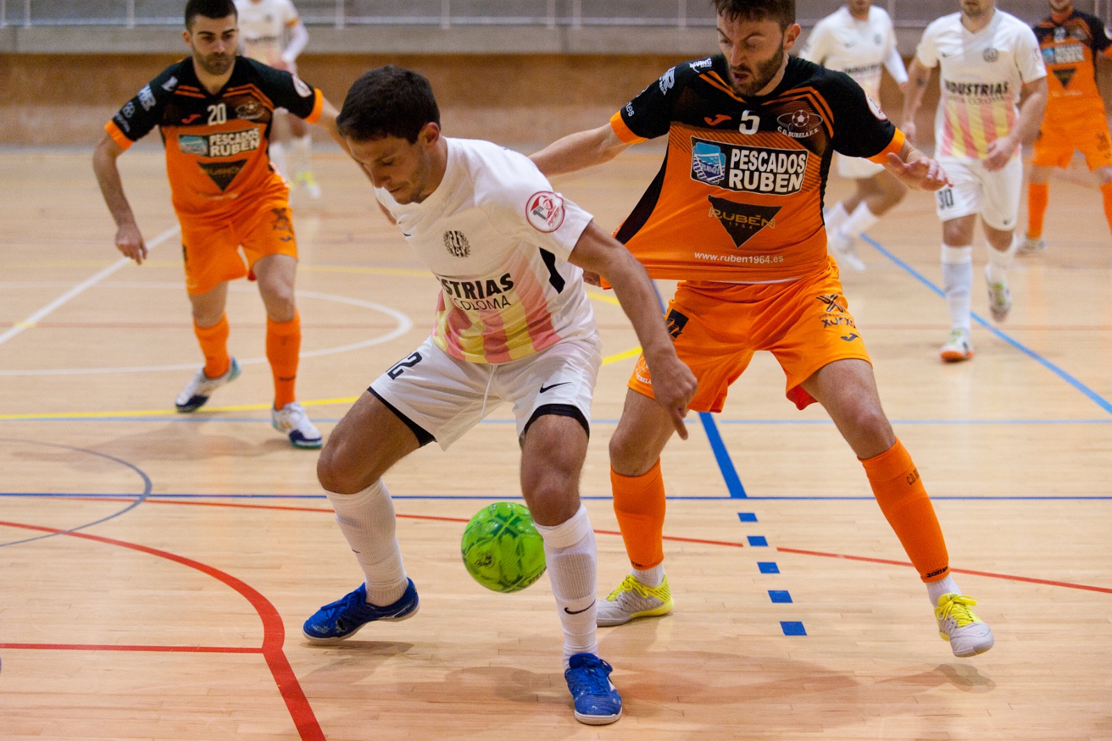 Industrias suma tres puntos de oro ante Burela (4-3)