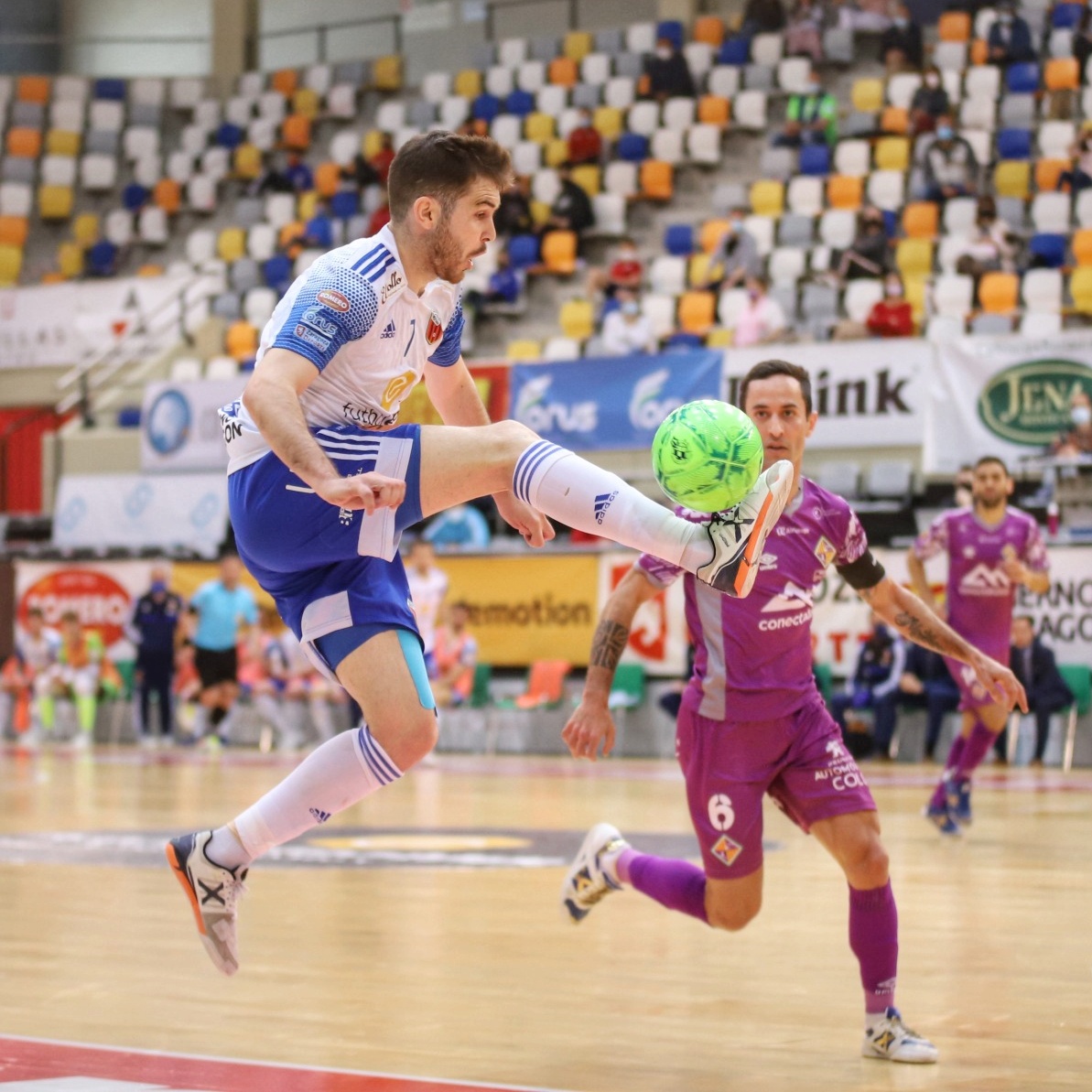 Victoria con final polémico (1-2)
