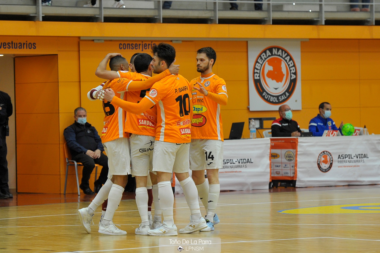 David vence a Goliat (5-4)