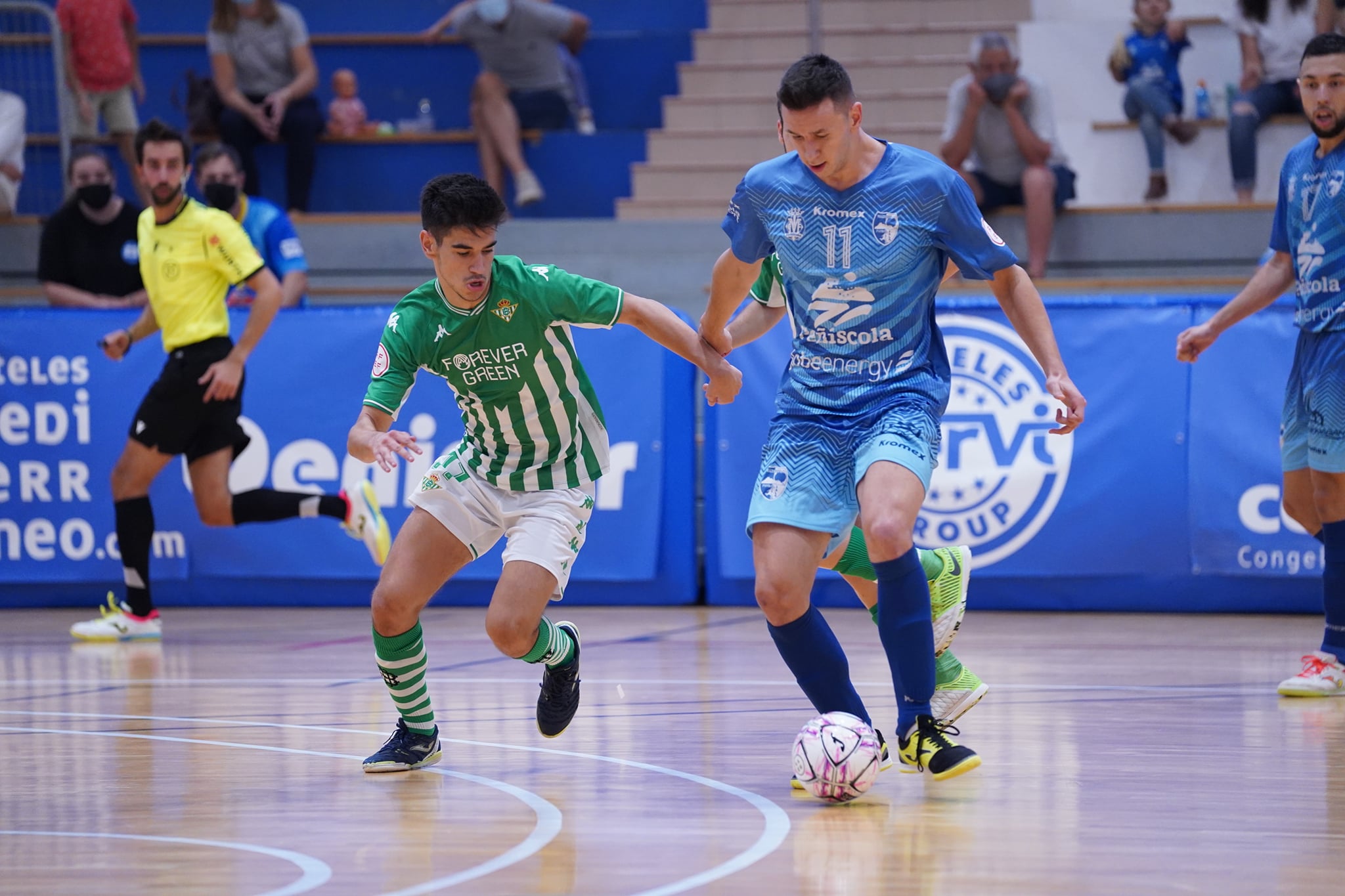 Previa 2ª División | A la caza del líder (J5)