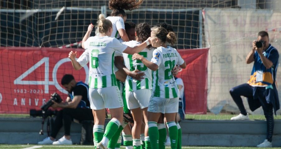 Resumen J30: El Betis vuelve a ganar trece jornadas después para salir del descenso y el derbi valenciano acaba en tablas